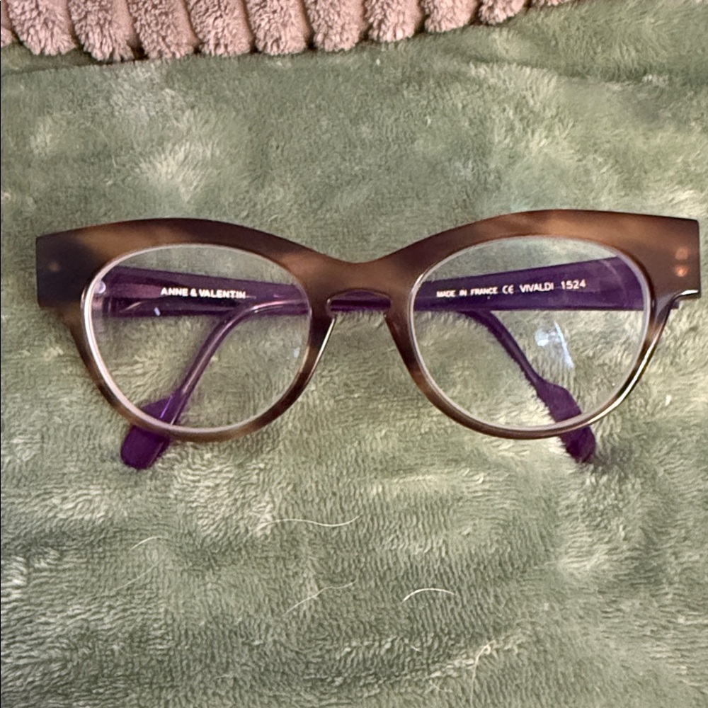 Anne et Valentin Tortoise Shell Glasses